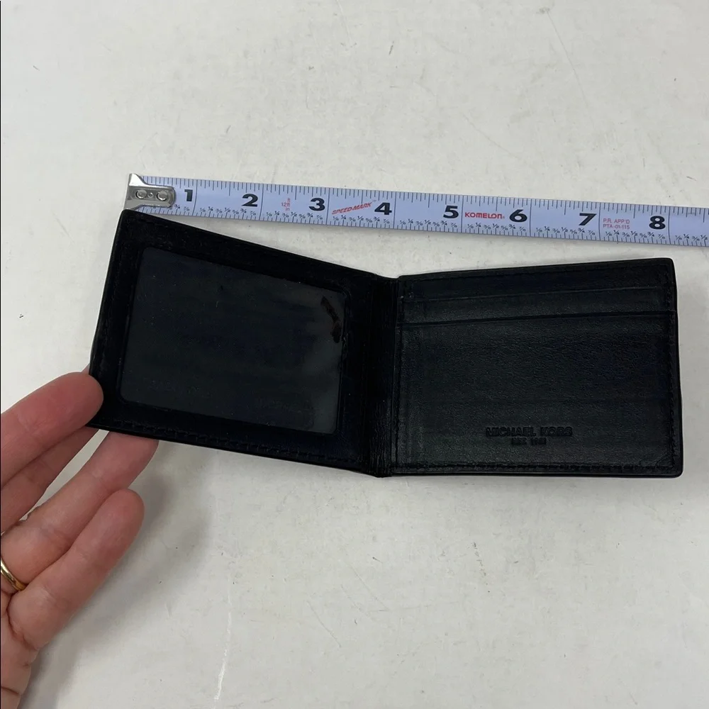 MICHAEL KORS CROC EMBOSSED BLACK LEATHER BI FOLD MENS SLIM WALLET